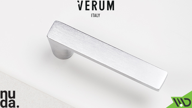 maniglia baar verum italy nuda